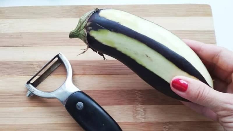 What to do to prevent eggplants from becoming bitter and is it possible to eat bitter fruits?