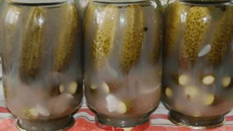 What to do if the cucumbers in the jar become cloudy: how to correct mistakes and prevent them in future preparations