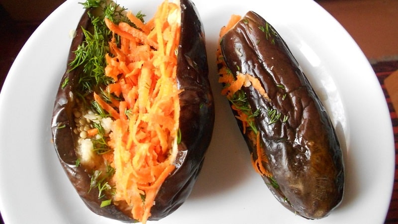 How to properly cook pickled eggplants stuffed with carrots and garlic