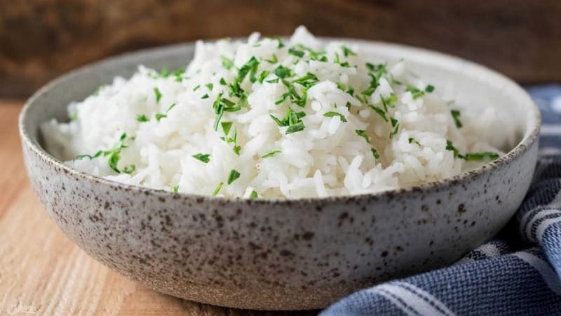 Calorie content and nutritional value of boiled rice