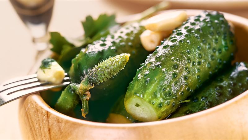 Classic recipes for lightly salted cucumbers in a saucepan