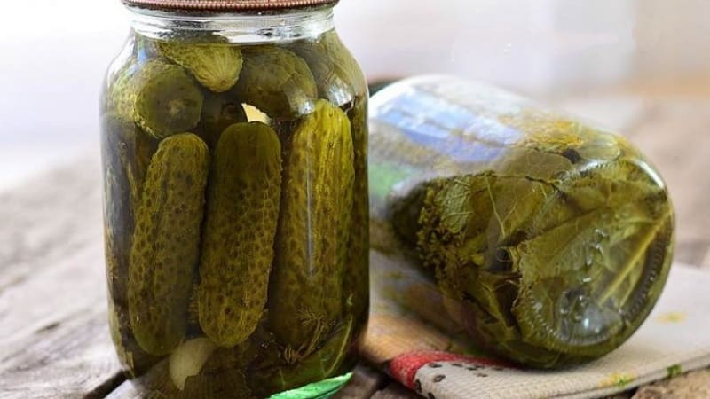 The best recipes for preparing sweet and sour cucumbers for the winter
