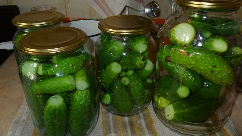 The best recipes for preparing sweet and sour cucumbers for the winter