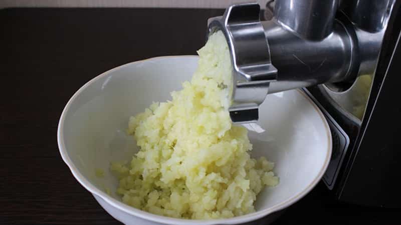 The best ways to squeeze juice out of onions without shedding a sea of ​​tears