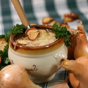 Quick and tasty weight loss with onion soup