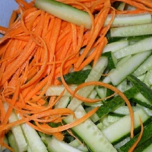 How to deliciously prepare carrots in Korean style for the winter in jars