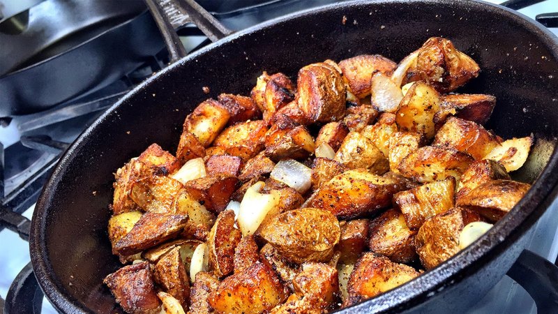 Which types of potatoes are better for frying: red or white?