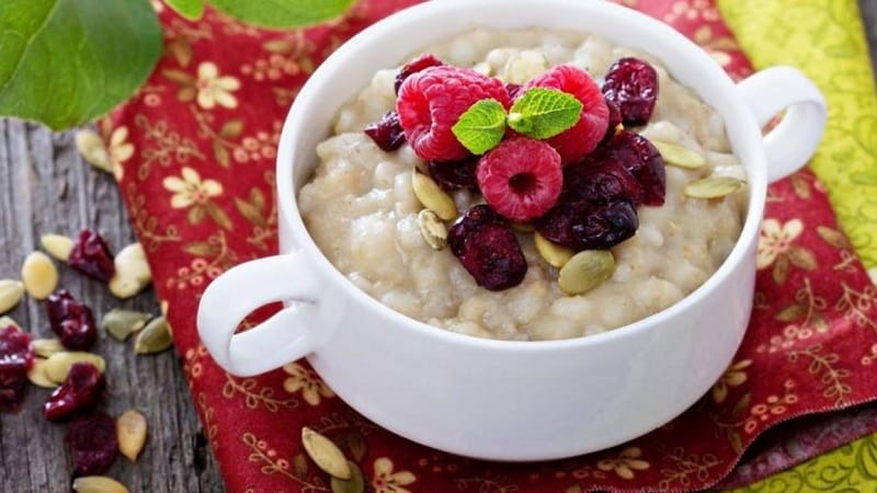 Useful properties and calorie content of rice