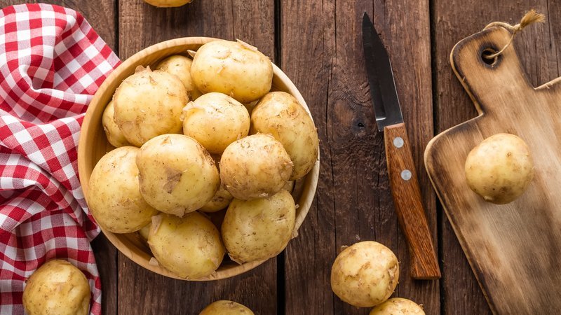 The benefits and harms of potatoes for the human body