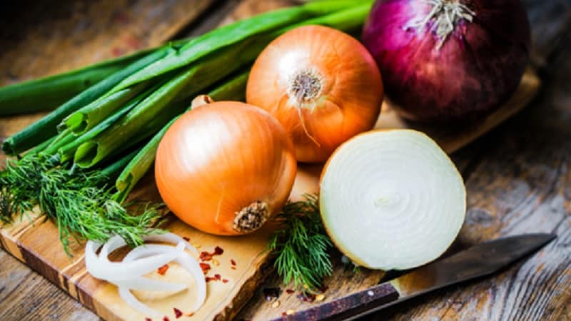 Where did onion grief come from: why do we cry when we cut onions?