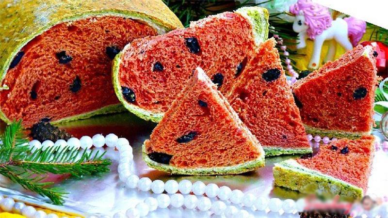 Is it possible to eat overripe watermelon and what to cook from it?