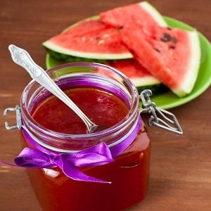 Is it possible to eat overripe watermelon and what to cook from it?