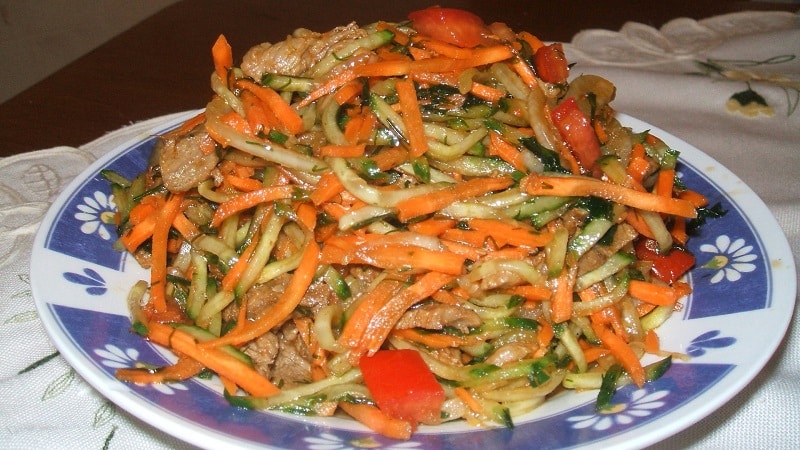 What is the calorie content of Korean carrots and can you eat them while losing weight?