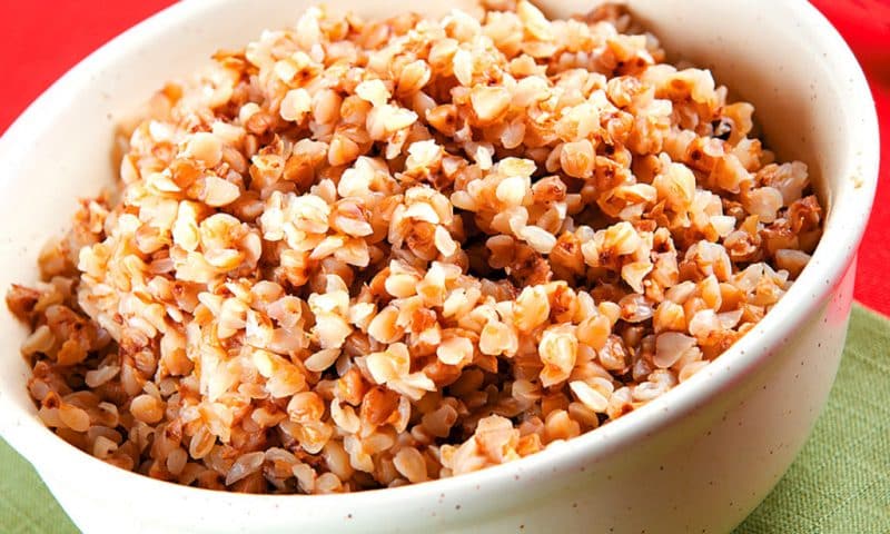 What is the calorie content of boiled buckwheat and is it possible to lose weight?