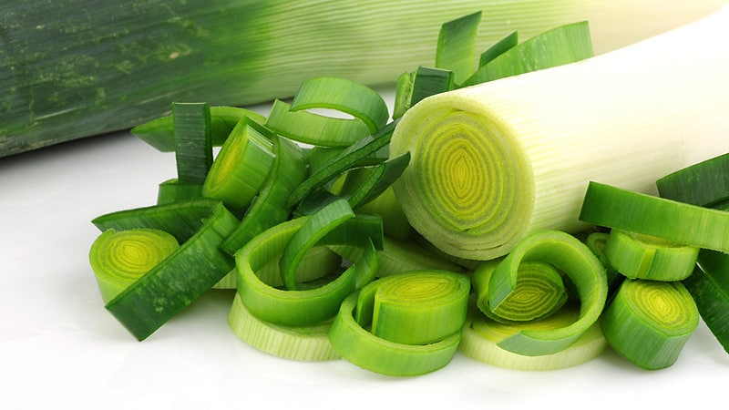 What part of leek is eaten and how to cook it correctly