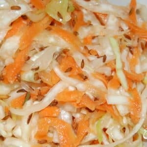 How to quickly and tasty cook sauerkraut with caraway seeds