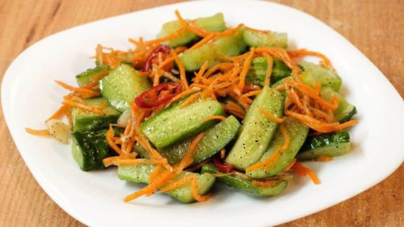 Features of pickling large cucumbers