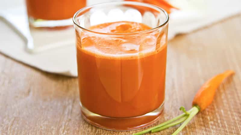 The benefits and harms of carrot juice: prepare and drink correctly with maximum therapeutic effect