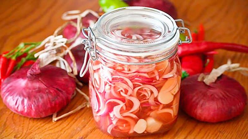 The most effective ways to remove bitterness from onions