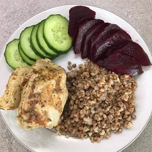A tasty and effective diet of buckwheat and chicken: losing weight without harm to health