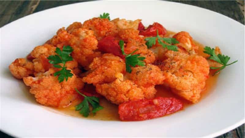 The best recipes for preparing cabbage in tomato juice for the winter without sterilization