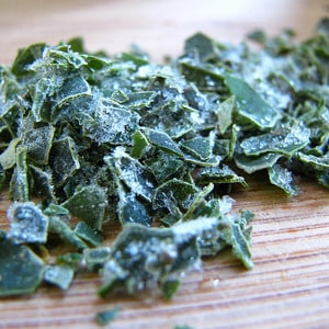 Is it possible to store parsley in the freezer: how to freeze it properly for the winter