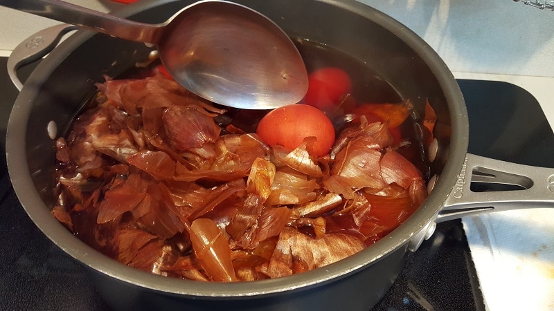 What is the benefit of onion peel decoction and how can it be used?