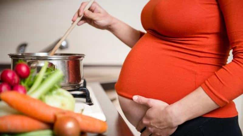 Is it possible to use horseradish during pregnancy and breastfeeding?