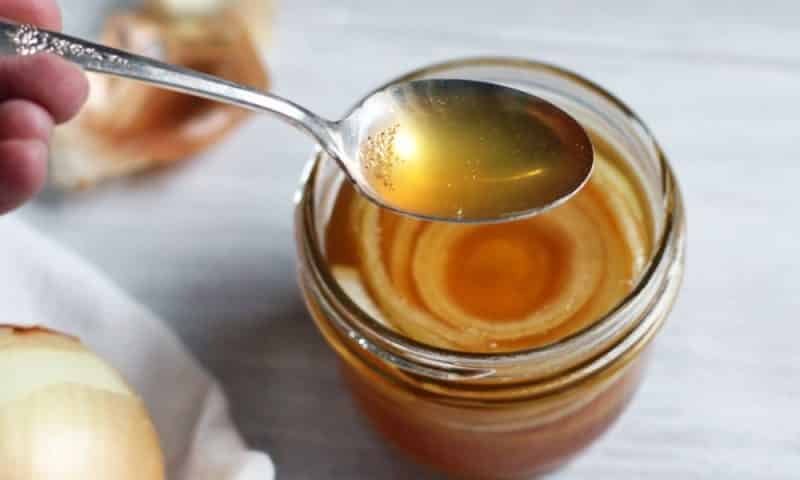The healing properties of onions with honey: the best recipes for children's cough