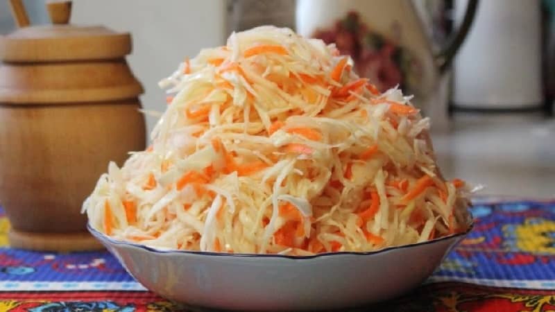 Quick and delicious recipes for making sauerkraut in 3 days