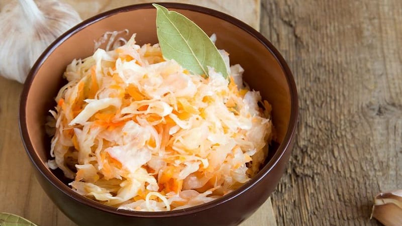 Quick and delicious recipes for making sauerkraut in 3 days