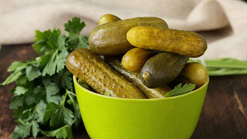 Recipes for preparing the most delicious cucumbers without vinegar for the winter