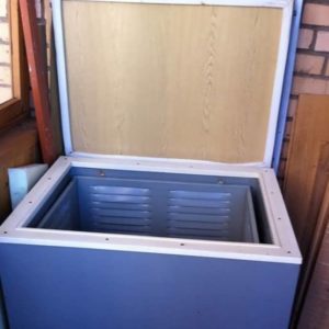 Step-by-step instructions: how to insulate a potato storage box on the balcony