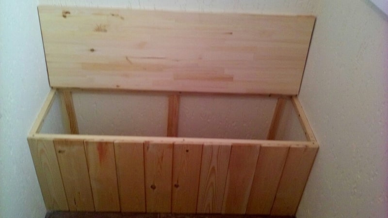 Step-by-step instructions: how to insulate a potato storage box on the balcony