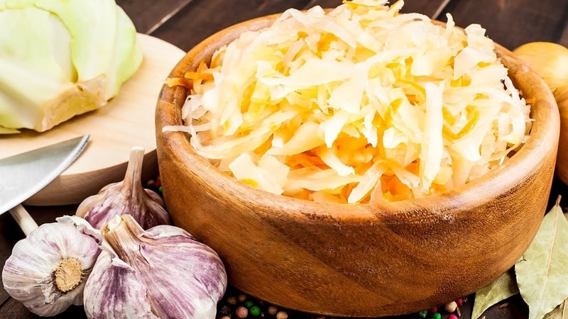 How to prepare cabbage with horseradish: recipes from experienced housewives