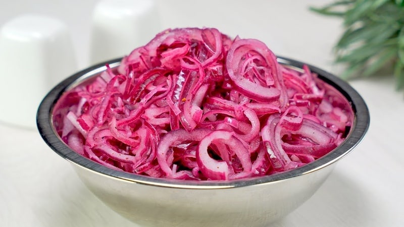 Best recipes: how to pickle red onions
