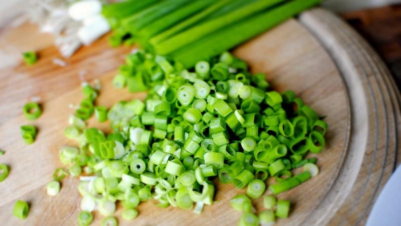 The best recipes for how to salt green onions for the winter quickly and easily