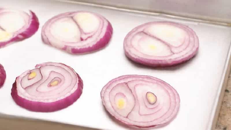 Best tips: how to properly dry onions after harvesting from the garden