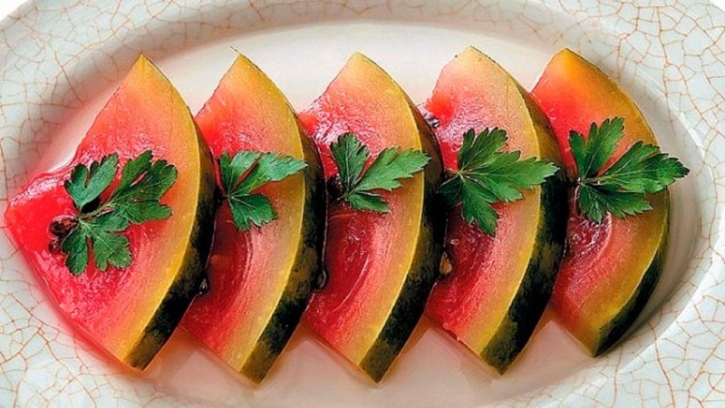 How to make instant pickled watermelon in different ways