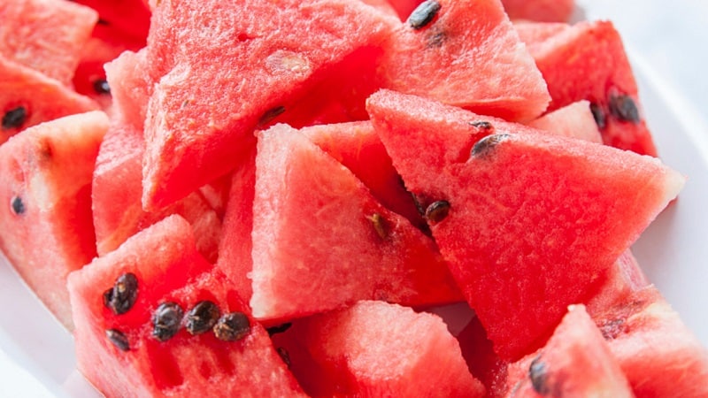 Is it possible to freeze watermelon and how to do it in different ways