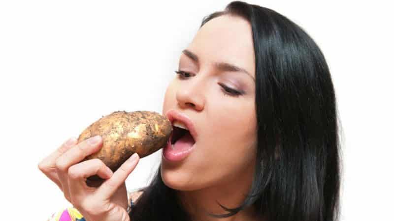 What does raw potatoes help with and can you eat them?