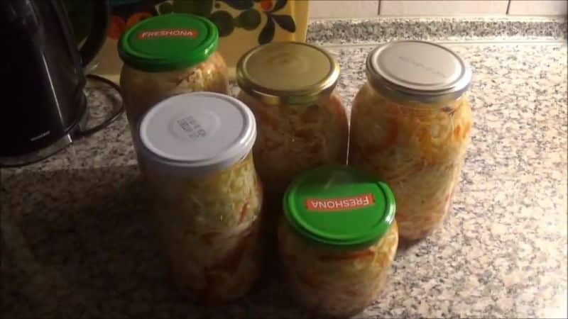 Reasons why sauerkraut turns dark and what to do to avoid it