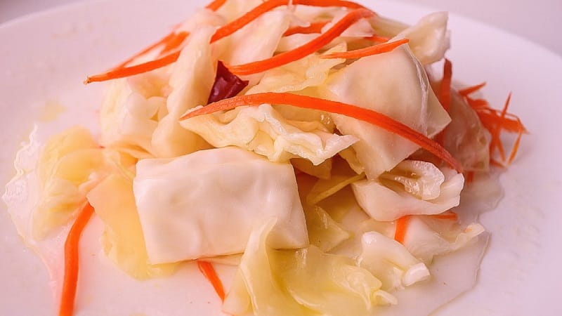 Amazing pickled sweet and sour cabbage: step-by-step recipes