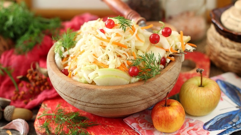 Amazing pickled sweet and sour cabbage: step-by-step recipes