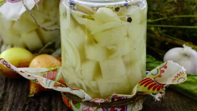 Delicious DIY preparations: recipes for preparing kohlrabi cabbage for the winter