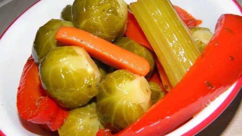 Proven ways to store Brussels sprouts for the winter in fresh, frozen and canned form