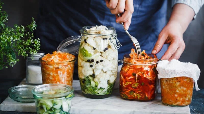 What is fermented cabbage, why is it good and how is it prepared?