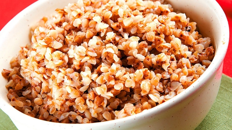 How to store boiled buckwheat and rice: can they be frozen?
