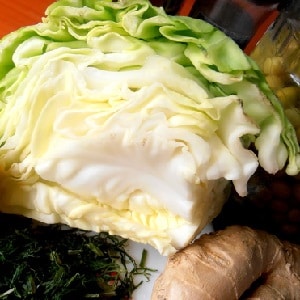 How to deliciously and simply prepare sauerkraut with ginger