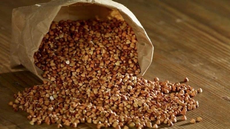 What is the shelf life of buckwheat, raw and cooked?